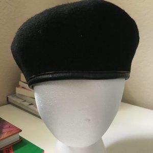 Vintage Wool Beret - Size S/M